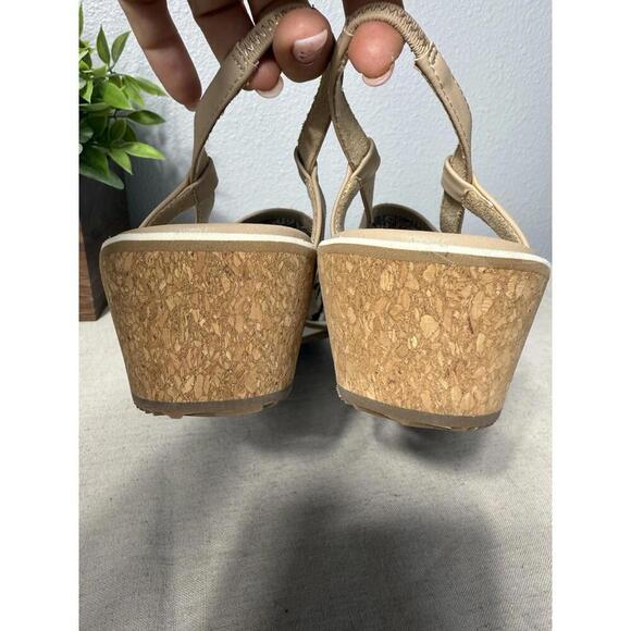 VANELI WOMEN'S GREER BEIGE LEOPARD Size 9 - Picture 8 of 9